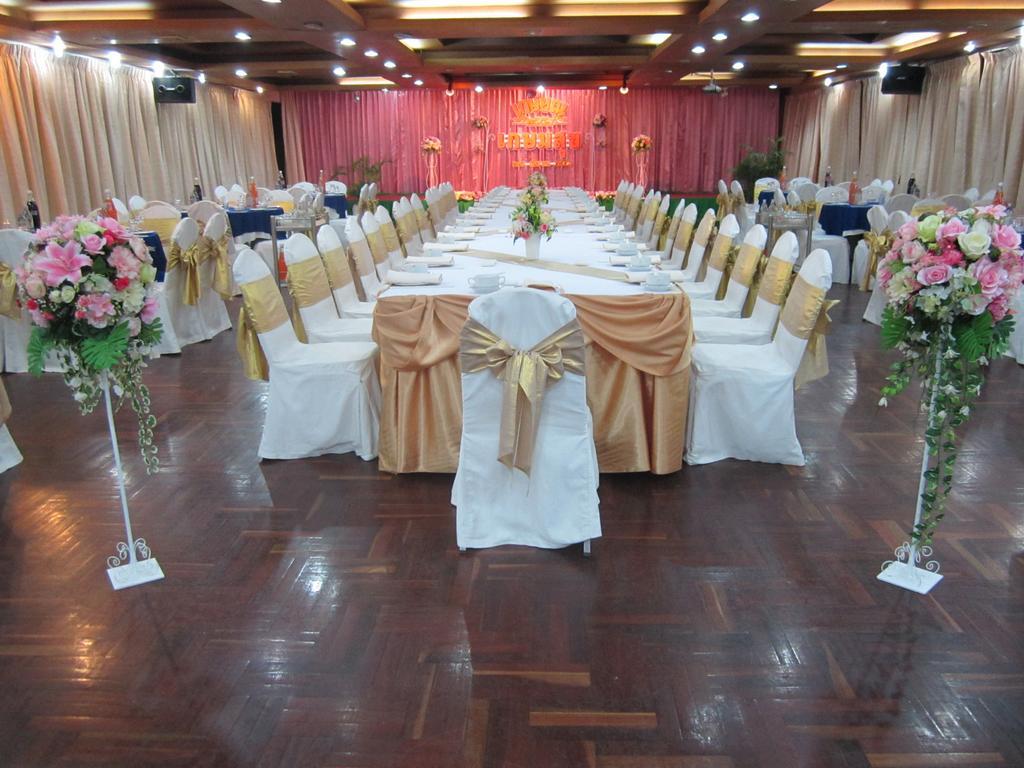 Lopburi Inn Hotel Bagian luar foto