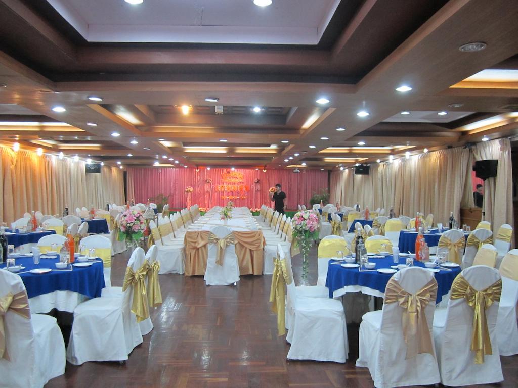 Lopburi Inn Hotel Bagian luar foto
