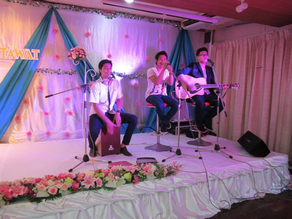 Lopburi Inn Hotel Bagian luar foto