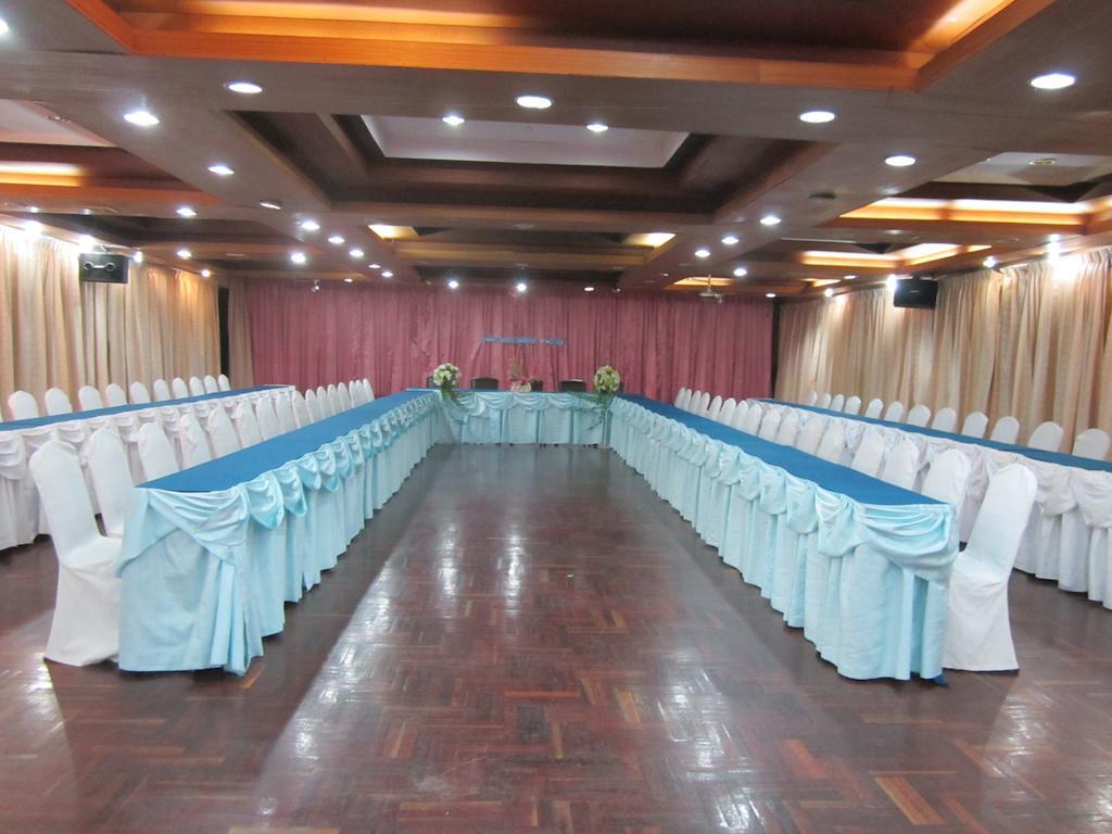 Lopburi Inn Hotel Bagian luar foto
